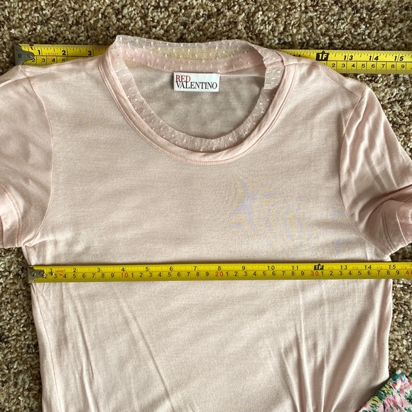 Red Valentino 100% modal pink short sleeve top wz floral bow & lace piping. XS. - Picture 6 of 10